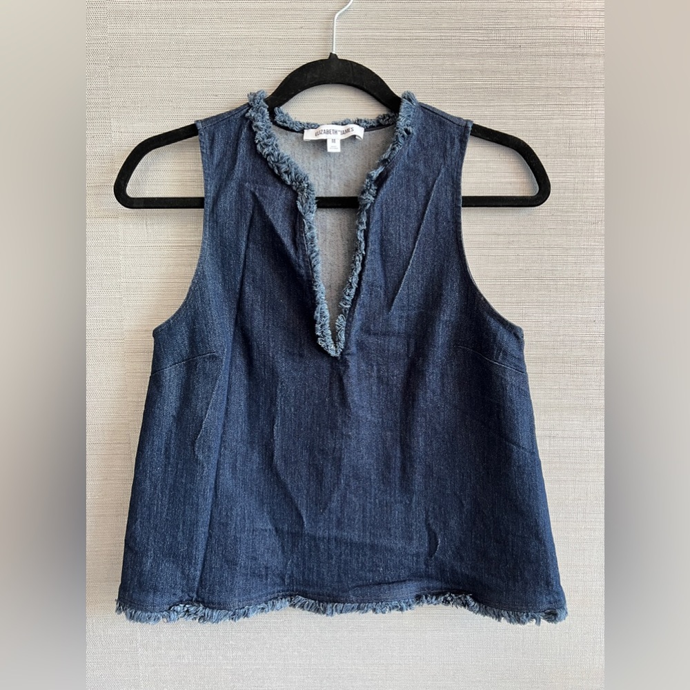 Elizabeth & James 💫EUC💫 Sleeveless Denim V-Neck Top - Medium